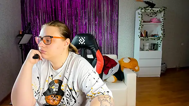 Seductive She Wolf online show from 03/18/25, 06:46