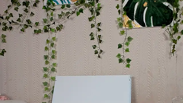 Seductive She Wolf online show from 09/23/25, 05:54