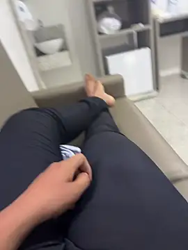 Snapshot of brendasouzzaka chatting on 02/03/26, 10:42 brendasouzzaka online show from 02/03/26, 10:42