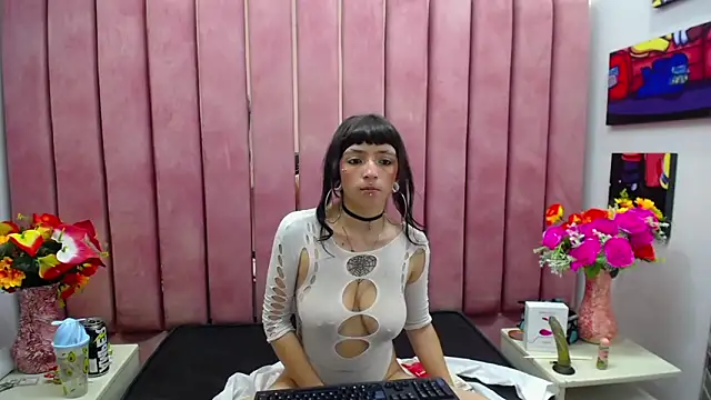 Snapshot of Samantha_Smiith chatting on 12/13/24, 07:04 Samantha Smiith online show from 12/13/24, 07:04