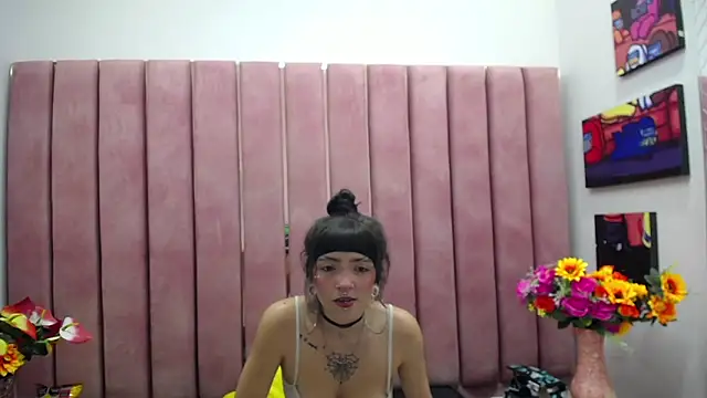 Snapshot of Samantha_Smiith chatting on 12/14/24, 03:07 Samantha Smiith online show from 12/14/24, 03:07