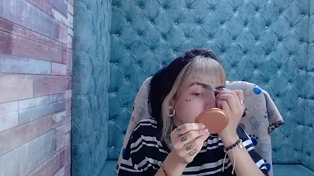 Snapshot of Samantha_Smiith chatting on 10/08/25, 03:48 Samantha Smiith online show from 10/08/25, 03:48