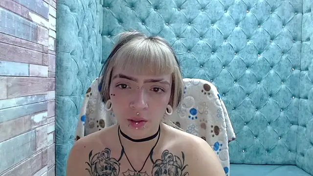 Snapshot of Samantha_Smiith chatting on 10/16/25, 03:40 Samantha Smiith online show from 10/16/25, 03:40