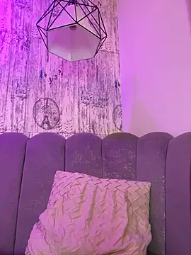 AbyThompson online show from 04/12/26, 03:50