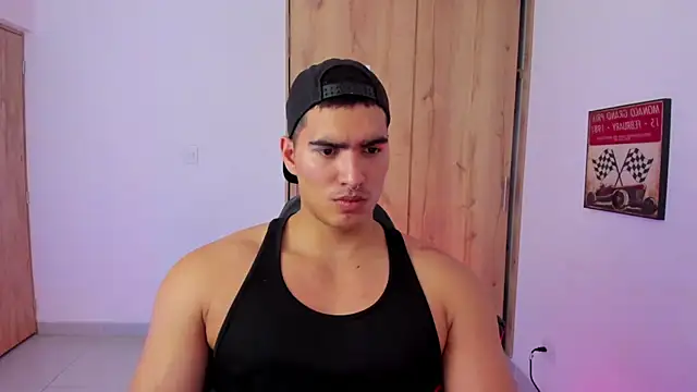 JamesGraay online show from 12/06/24, 07:32