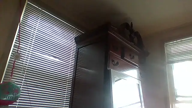 KatieBARBiE98 online show from 09/25/25, 10:02