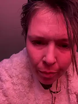 KatieBARBiE98 online show from 02/11/26, 09:53