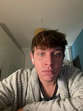 Snapshot of calleaaaa chatting on 03/06/26, 09:17 calleaaaa online show from 03/06/26, 09:17