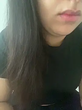 yassminsexy22 online show from 11/08/25, 10:15