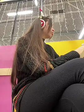 pantyless online show from 12/11/24, 11:21