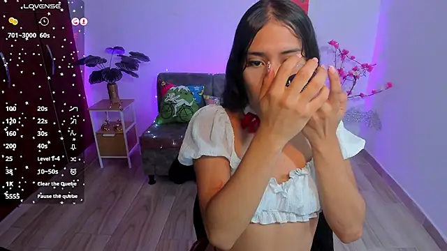 Snapshot of CamilaHarperr_ chatting on 05/21/26, 11:06 CamilaHarperr online show from 05/21/26, 11:06
