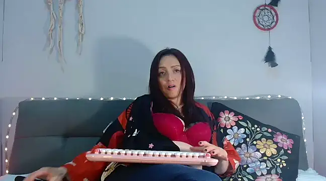 catalinamommyx online show from 02/23/25, 09:00