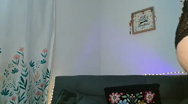 catalinamommyx online show from 03/18/25, 06:36