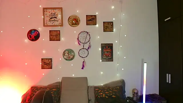 catalinamommyx online show from 11/11/25, 01:38