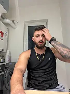 LoveIsBlind  online show from 12/15/24, 08:47