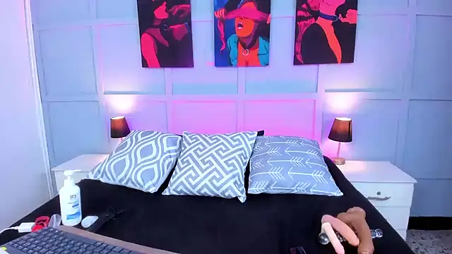 Elizabeth Santos online show from 01/17/25, 07:19