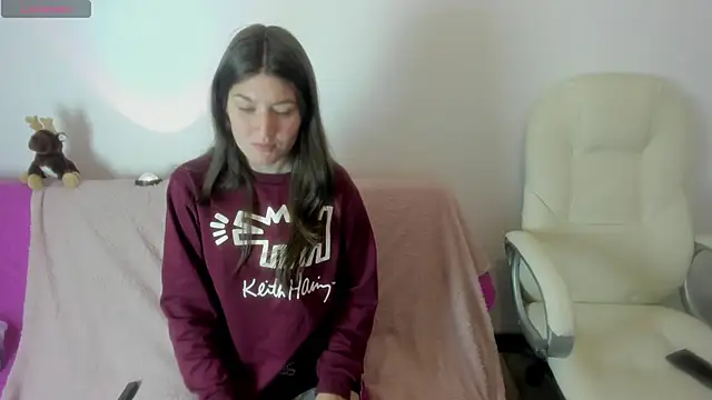 Snapshot of Tesa_cute chatting on 10/28/25, 08:51 Tesa cute online show from 10/28/25, 08:51