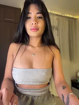 lina pink online show from 04/21/26, 10:23