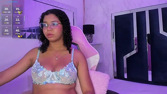 MilaHall  online show from 11/13/25, 04:22