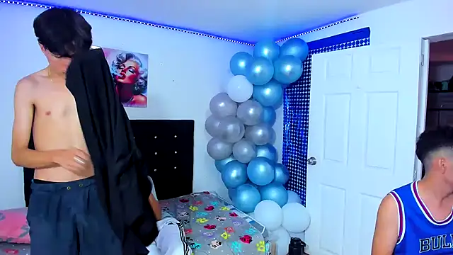 Alexander and Xiao online show from 03/11/25, 09:26