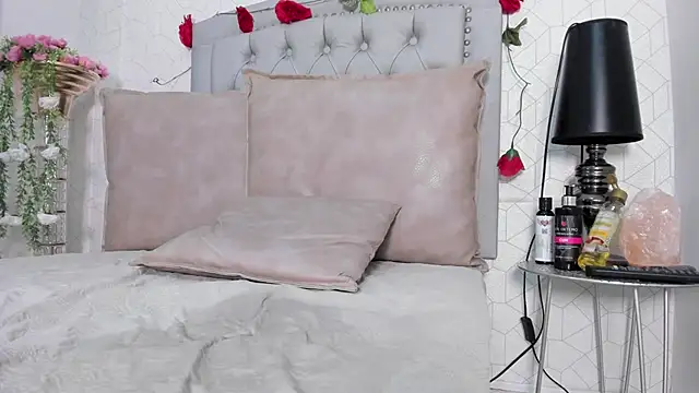 Katalella murillo online show from 02/25/25, 06:14