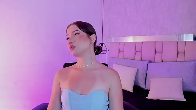 Roxie-Summers11 online show from 01/05/25, 04:14