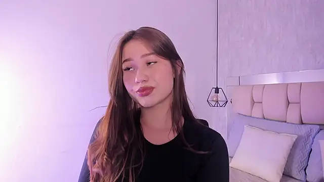 Roxie-Summers11 online show from 01/14/25, 07:43