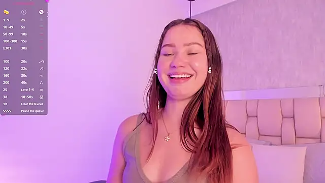 Roxie-Summers11 online show from 01/31/25, 02:04