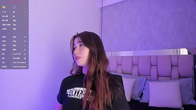 Roxie-Summers11 online show from 02/03/25, 07:21