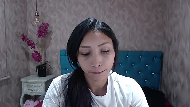 Snapshot of MadelineDoll chatting on 01/18/25, 07:15 MadelineDoll online show from 01/18/25, 07:15