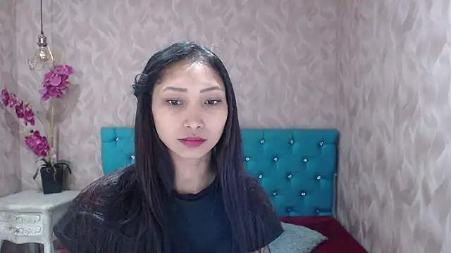 Snapshot of MadelineDoll chatting on 01/28/25, 01:27 MadelineDoll online show from 01/28/25, 01:27