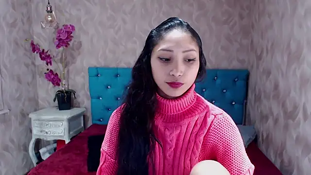 Snapshot of MadelineDoll chatting on 02/19/25, 06:54 MadelineDoll online show from 02/19/25, 06:54