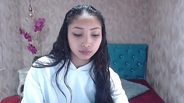 Snapshot of MadelineDoll chatting on 02/23/25, 04:02 MadelineDoll online show from 02/23/25, 04:02