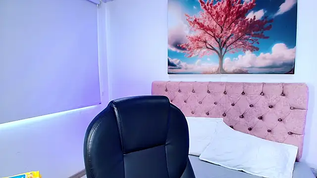 Emma monserrat online show from 03/06/26, 08:27