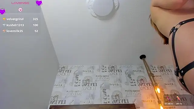 LUCYAMARS1 online show from 10/18/25, 03:57