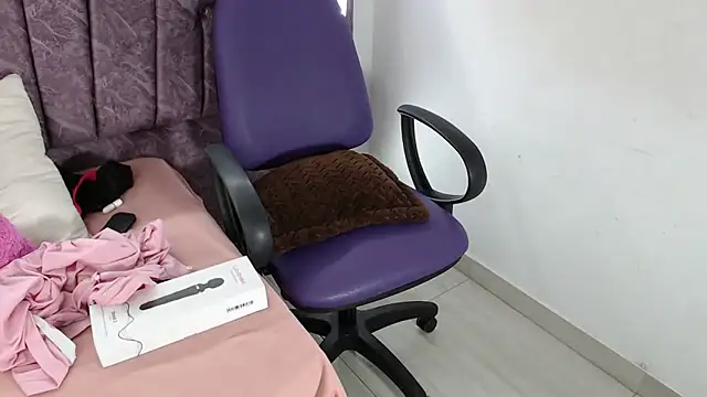 Penelope Fox14 online show from 11/05/25, 12:27