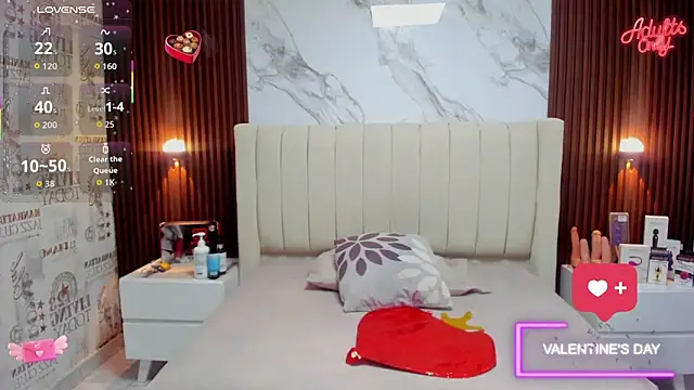 Snapshot of CAMILAGRAY chatting on 02/14/26, 12:13 CAMILAGRAY online show from 02/14/26, 12:13