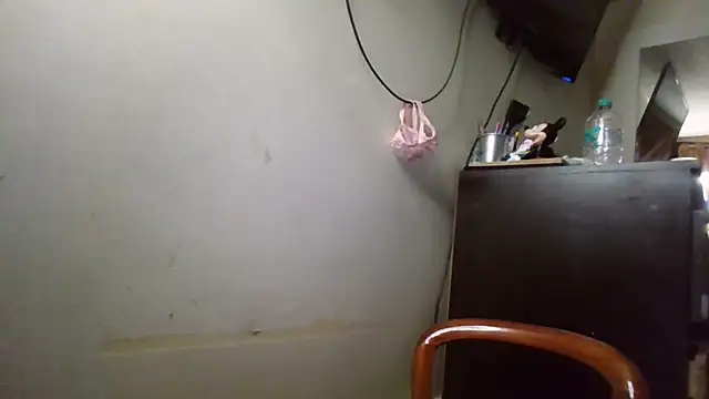 Ivon-09 online show from 11/12/25, 11:21