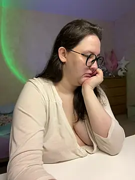 hungry1bunny online show from 03/04/25, 04:30