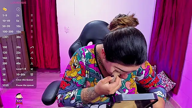 Sharon hils online show from 12/28/24, 01:17