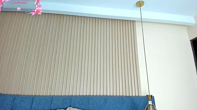 kathecute   online show from 04/14/26, 01:44