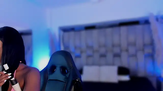 ChaynnaCooper online show from 12/14/25, 09:08