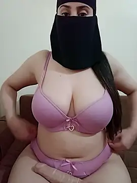 Snapshot of Arabic-Rose chatting on 04/23/26, 12:29 Arabic-Rose online show from 04/23/26, 12:29