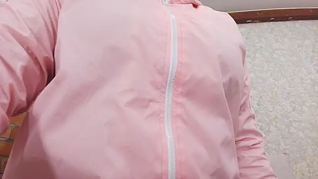 nicol f online show from 09/15/25, 07:25