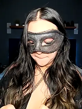 Snapshot of Ursa_sexy chatting on 10/05/25, 06:01 Ursa sexy online show from 10/05/25, 06:01