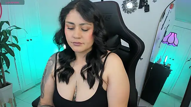 GretaX-X online show from 09/30/25, 12:04