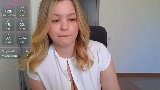 Snapshot of Milana15 chatting on 05/30/26, 12:35 Milana15 online show from 05/30/26, 12:35