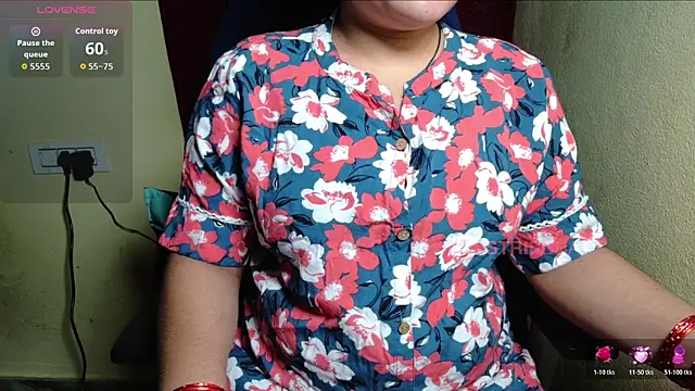 Snapshot of sindhu_22 chatting on 04/28/26, 06:13 sindhu 22 online show from 04/28/26, 06:13