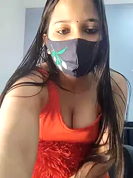 Snapshot of Varnika_aarora chatting on 12/21/24, 10:28 Varnika aarora online show from 12/21/24, 10:28