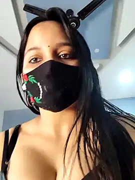 Snapshot of Varnika_aarora chatting on 01/10/25, 07:25 Varnika aarora online show from 01/10/25, 07:25